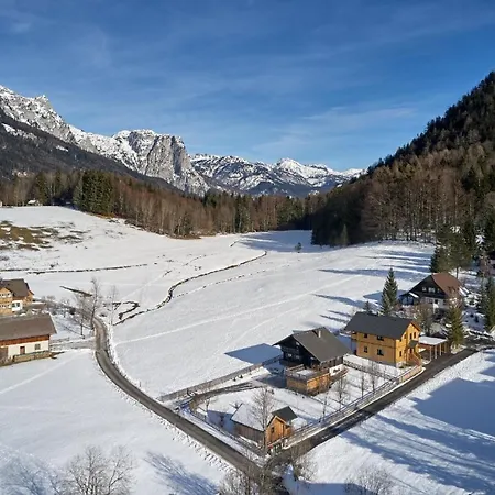 Апартаменты Nette In Mit Garten Und Grill Und Bergblick Бад Аусзее