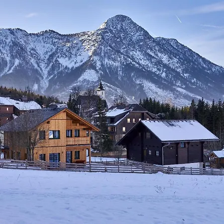 Nette In Mit Garten Und Grill Und Bergblick Бад Аусзее