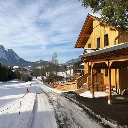 Nette In Mit Garten Und Grill Und Bergblick Апартаменты